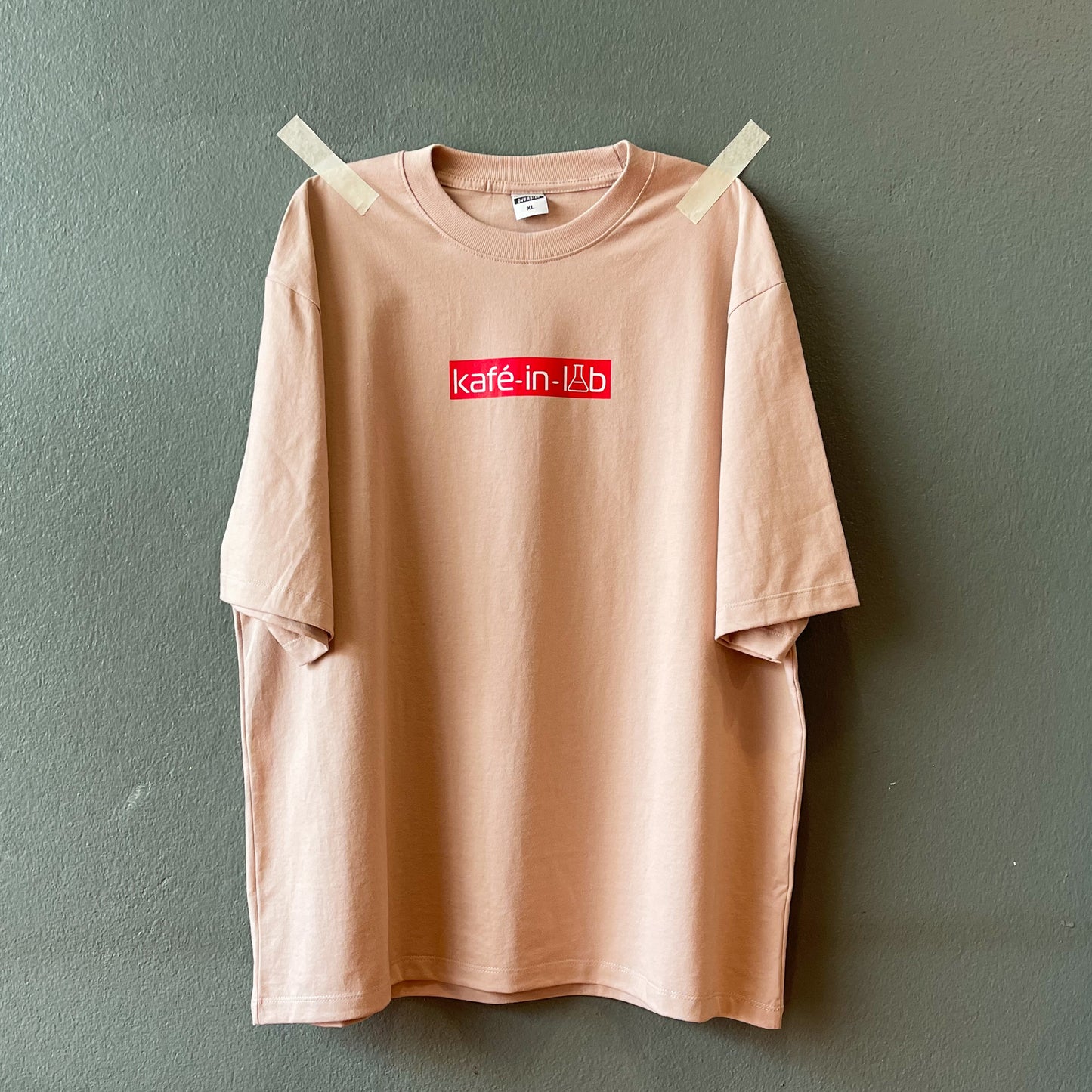 KiL Tee - Red Block, Oversized - Nude